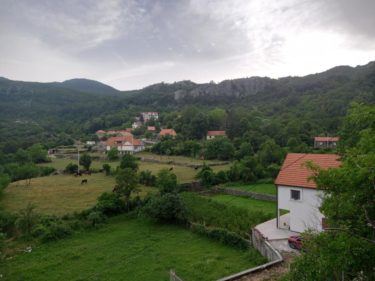 Konak Ugnji-Village Cetinje Exterior photo