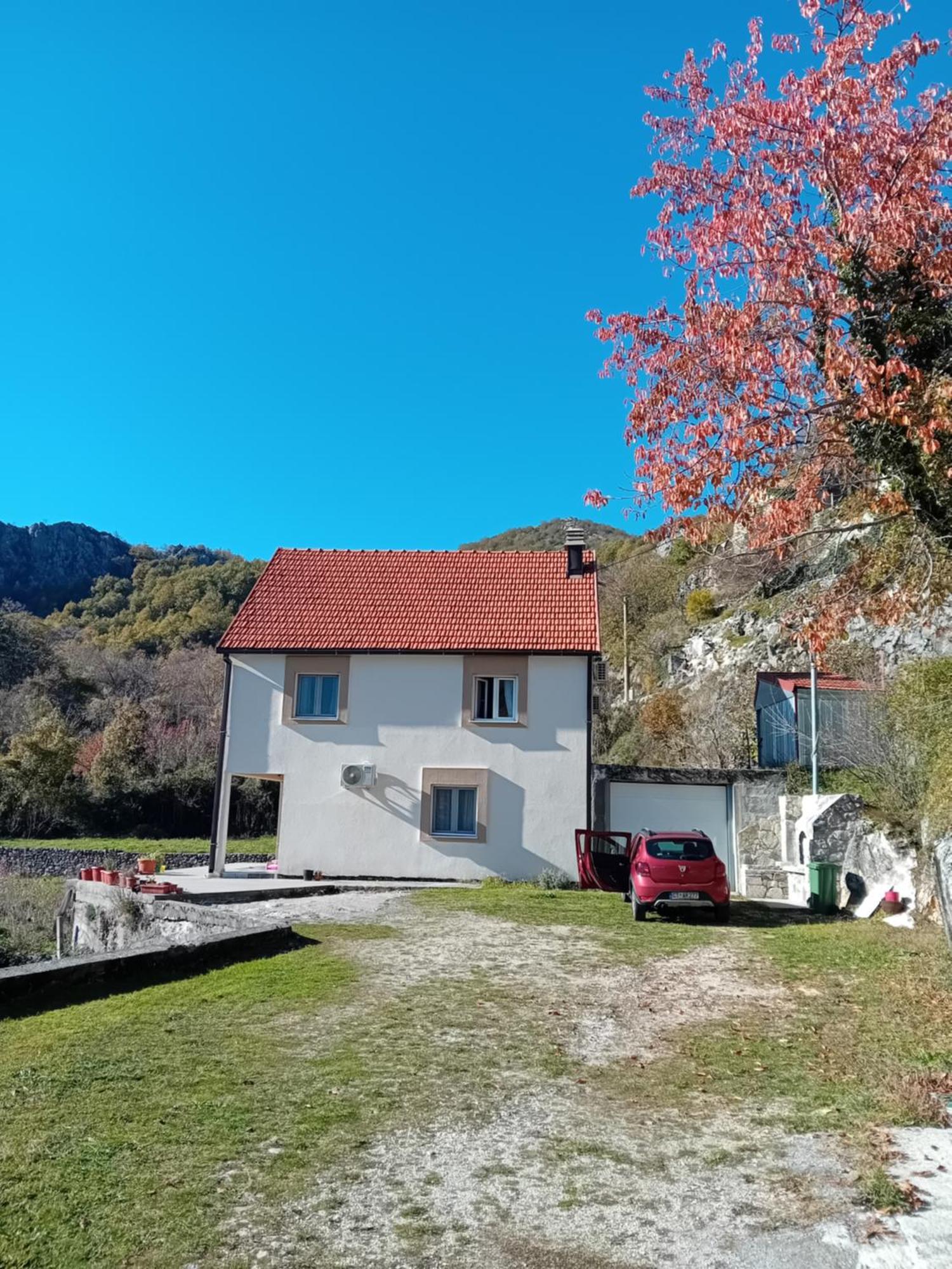 Konak Ugnji-Village Cetinje Exterior photo
